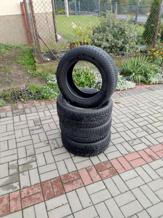 Opony zimowe Nokian 215/60R16