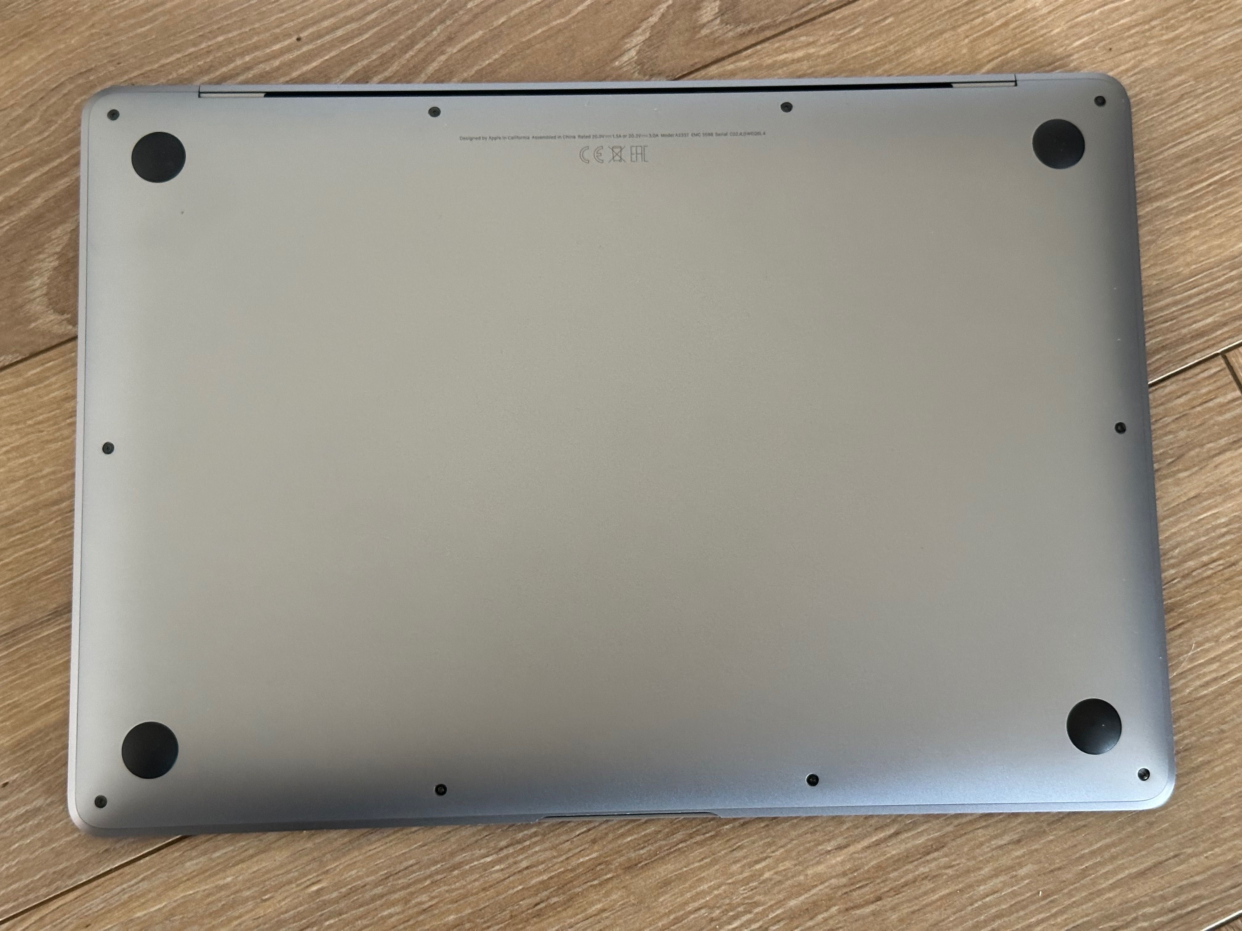 Macbook Air M1 8/256 A2337
