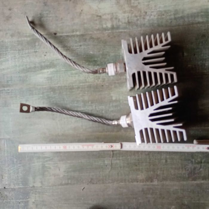 Dioda prostow. 250A 1200V Unitra Lamina + radiator aluminiowy  2 szt.