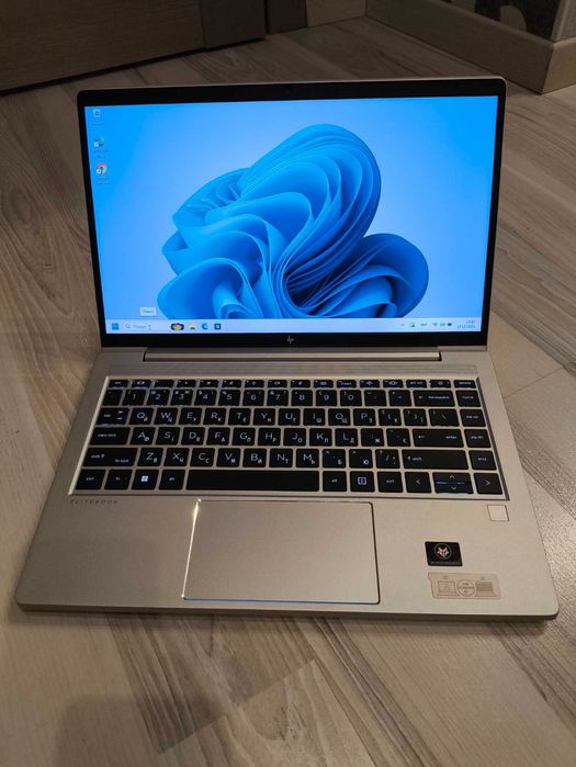HP Elitebook 645 G9 14" Ryzen 5 pro-256gb SSD-16gb RAM - супер стан