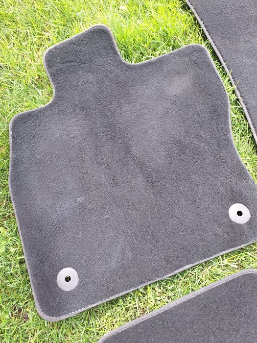 Килимки автомобільні VW golf 7