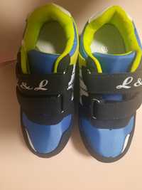Кросівки Lilin shoes 25 - 26 розмір 16,5 см чудовий варіант в садок