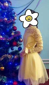 Жовте нарядне плаття, нарядна сукня розмір 140 см