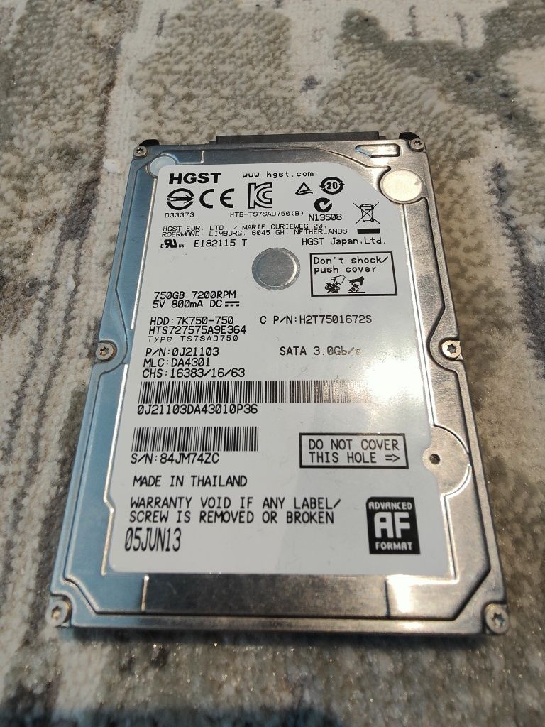 Disco HGST 2.5" 750GB 7200rpm