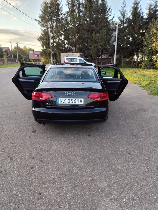Audi A4 b8 super stan.