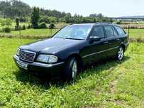 Mercedes-Benz 220