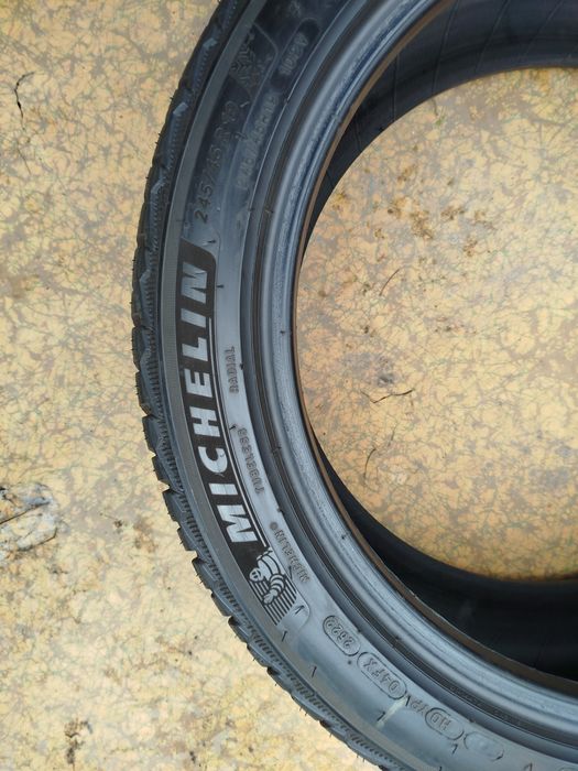 245/45/19 Michelin Pilot Alpin 5 zp продам одну шину
