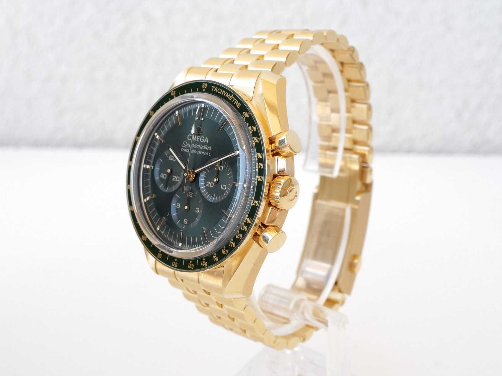 Omega Speedmaster Moonwatch 18K Yellow Gold Green Dial 42mm