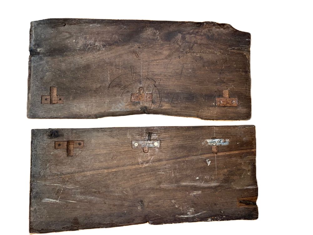 Par de placas, fragmentos em talha dourada seculo 18
