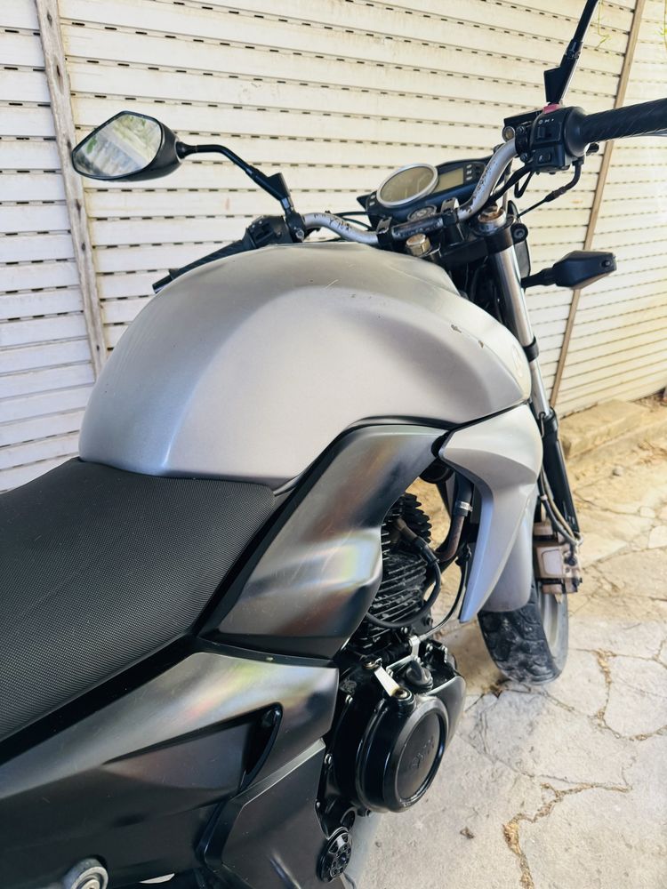 Moto sym wolf 125 cc