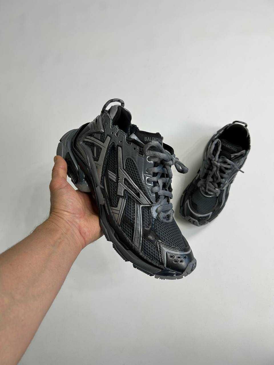 BALENCIAGA Runner кроссовки серые кеди кеды кросівки сірі 43 42 38 40