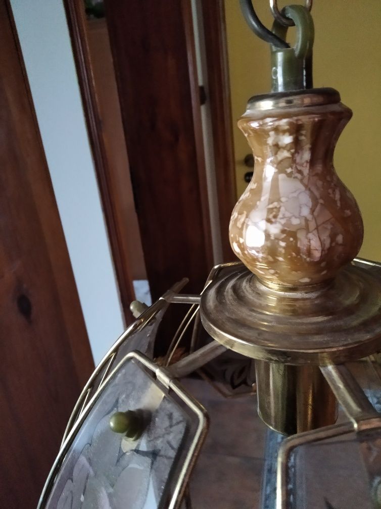Lampa sufitowa na jedną żarówkę z brązowymi szybkami