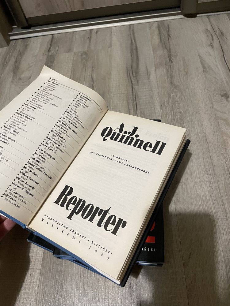Dwie  ksiazki tom clancy; zwierciadlo,patrioci i a.j quinnell reporter