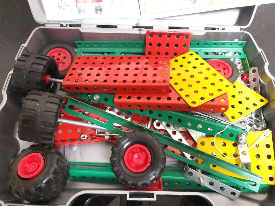 Конструктор металевий дитячий. Новий