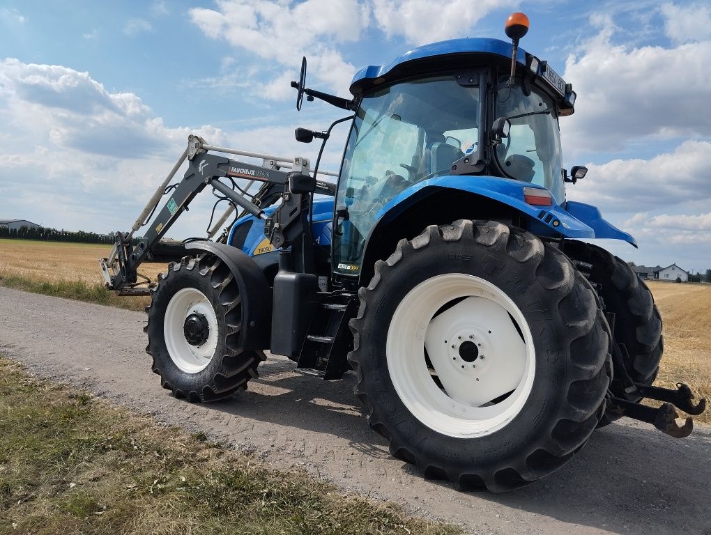 New Holland T6050