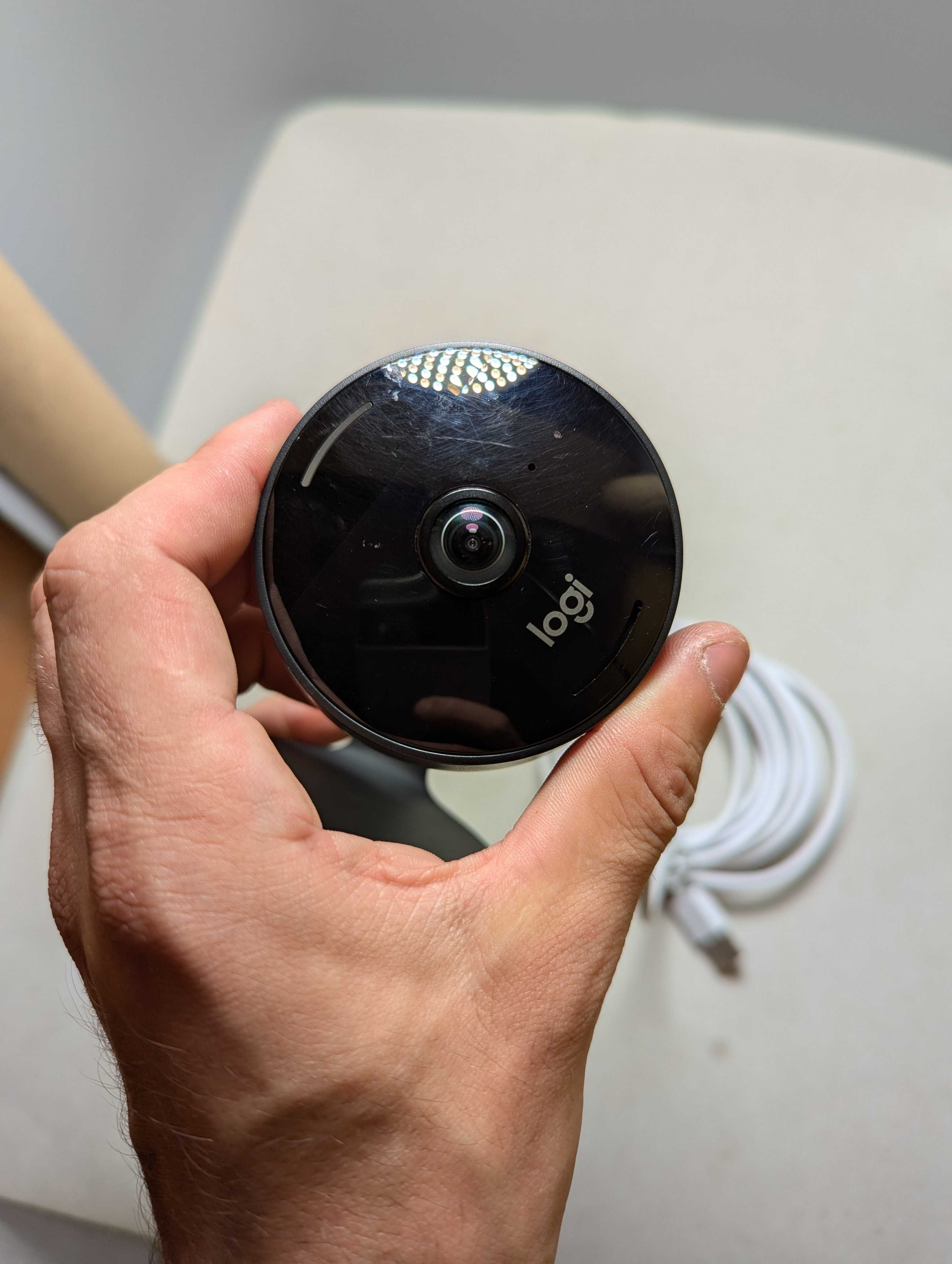 Розумна камера відеонагляду Logitech Circle View HomeKit (961-000489)