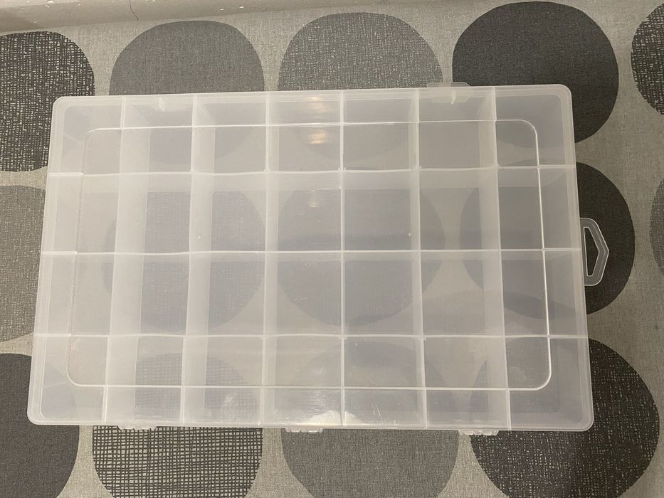 Органайзер для дрібниць 28 ячеєк