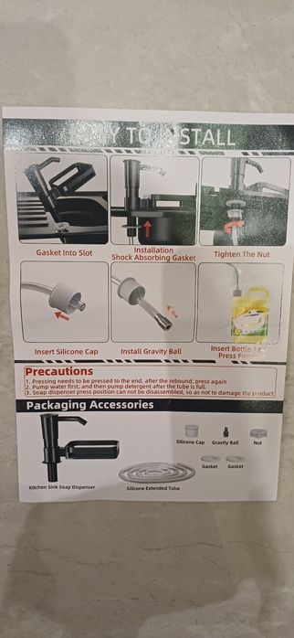 Dozownik płynów do mycia naczyń z uchwytem