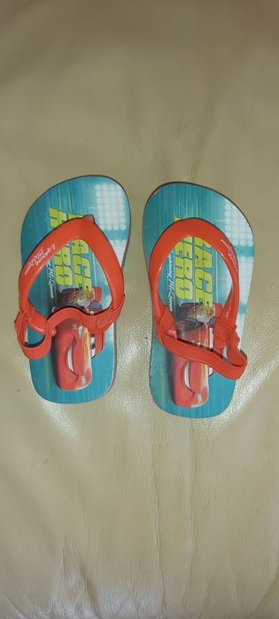 Laczki, japonki z gumką, Mc Queen