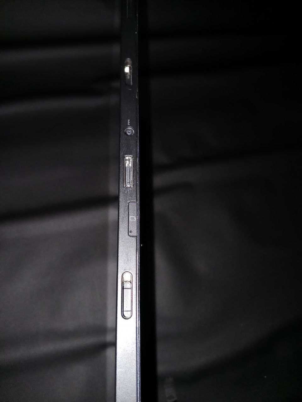 Планшет Dell latitune 7350