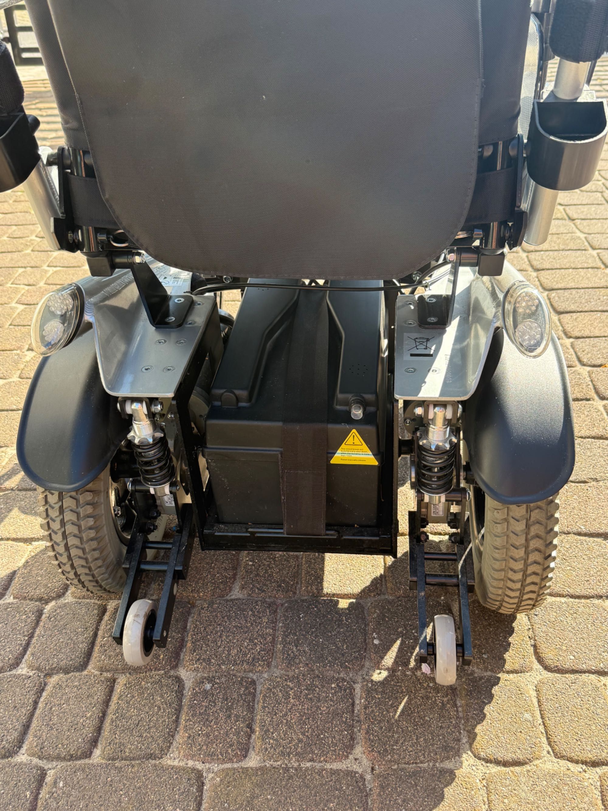 Sprzedam wózek inwalidzki elektryczny VITEA CARE praktycznie nowy