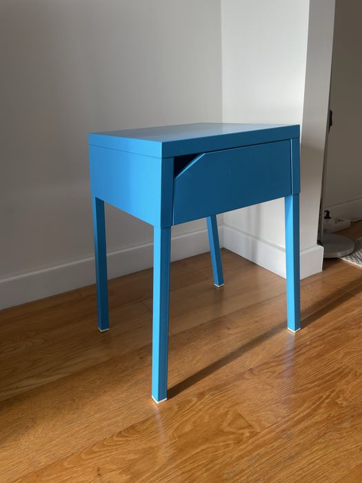 Mesa de cabeceira IKEA