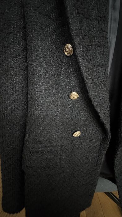Czarna marynarka ZARA z złotymi guzikami, rozmiar S