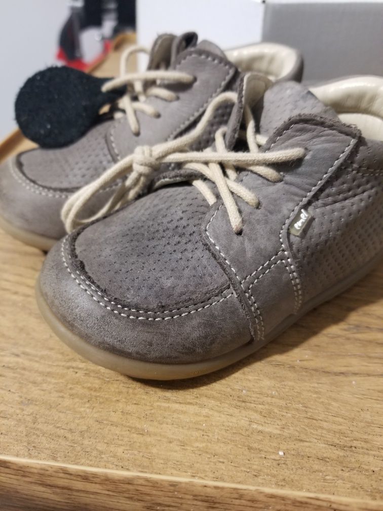 Buty półbuty Emel r. 21 trzewiki