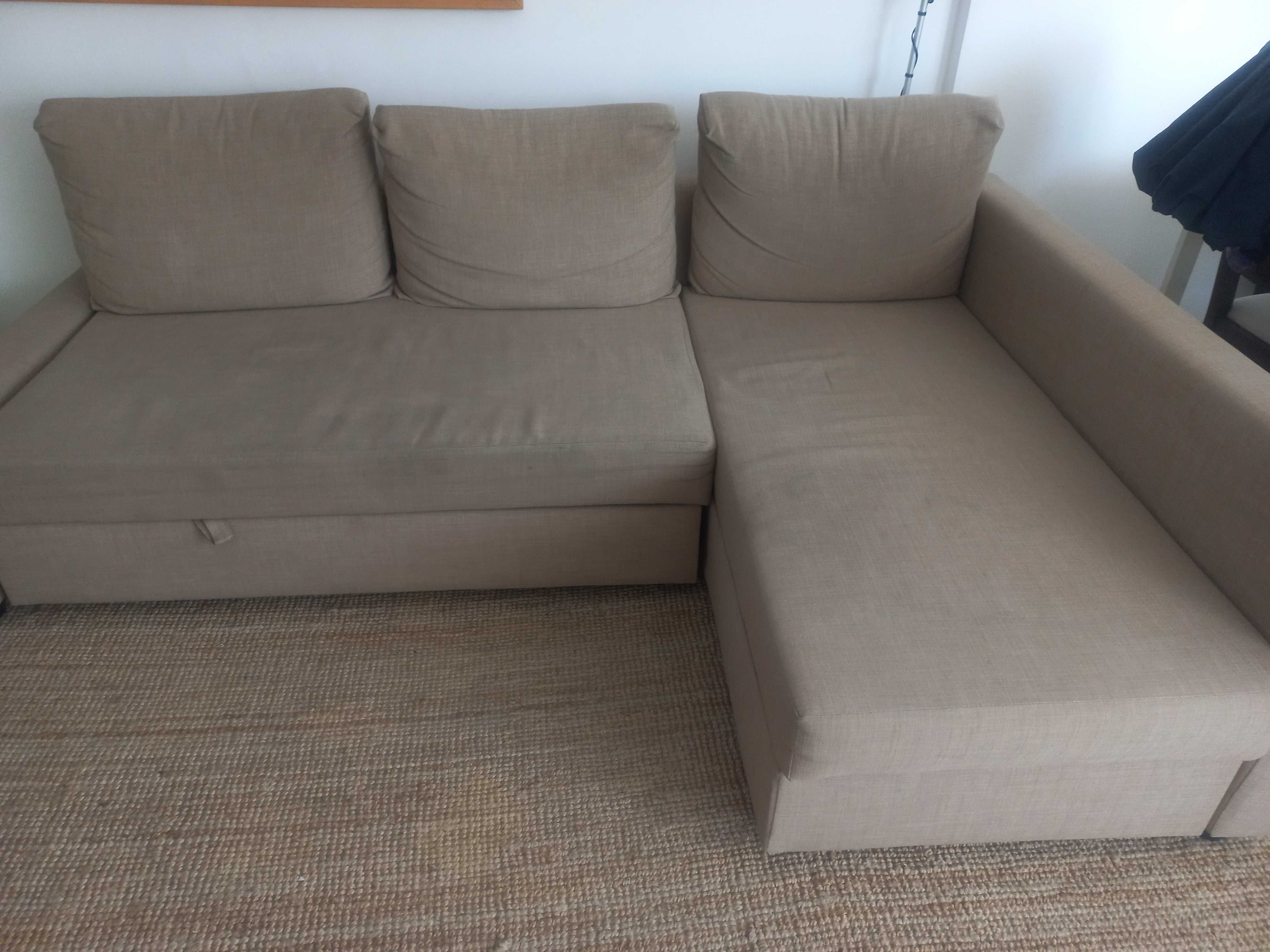Sofá bege usado Ikea