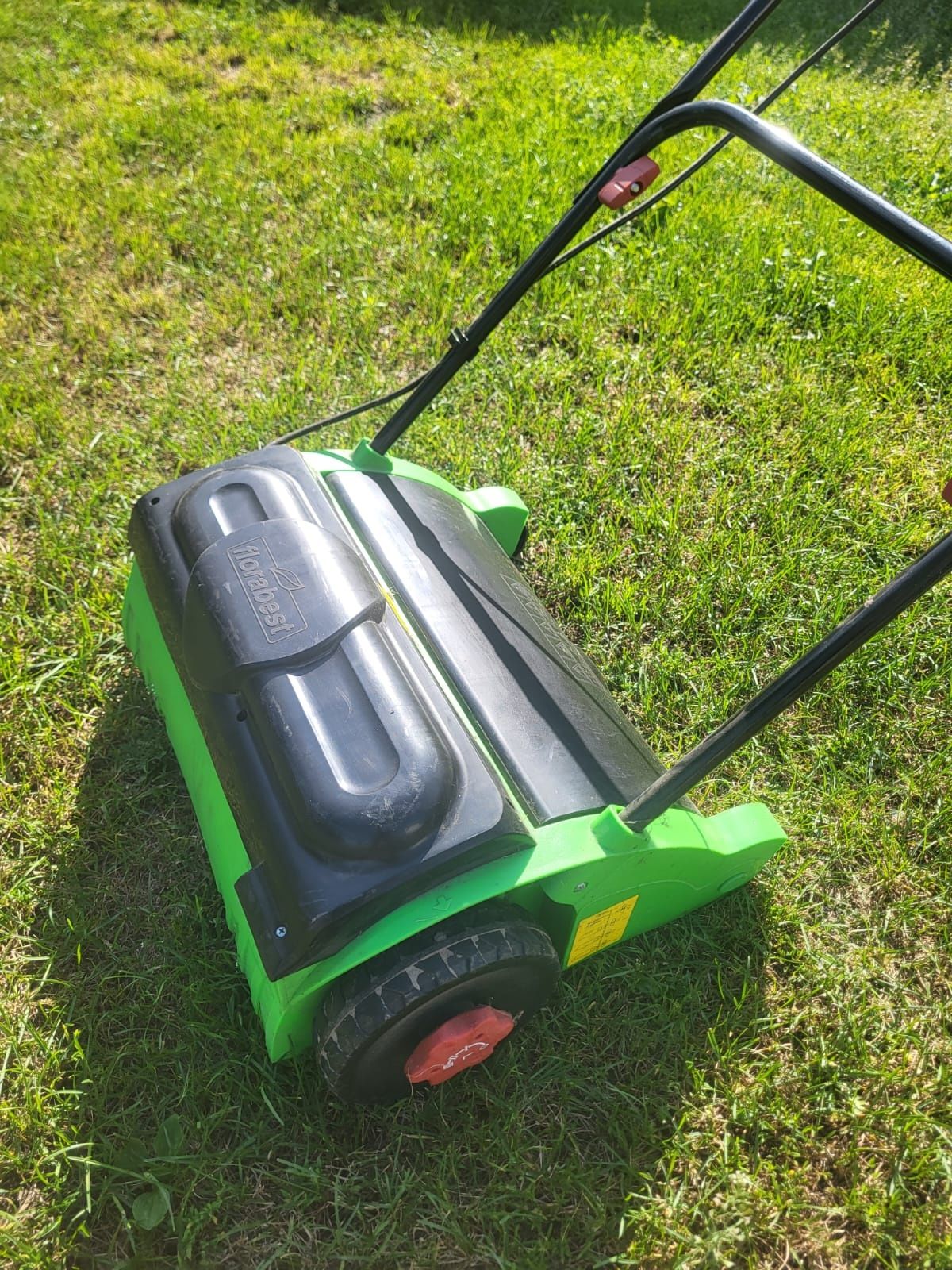 Wertykulator aerator