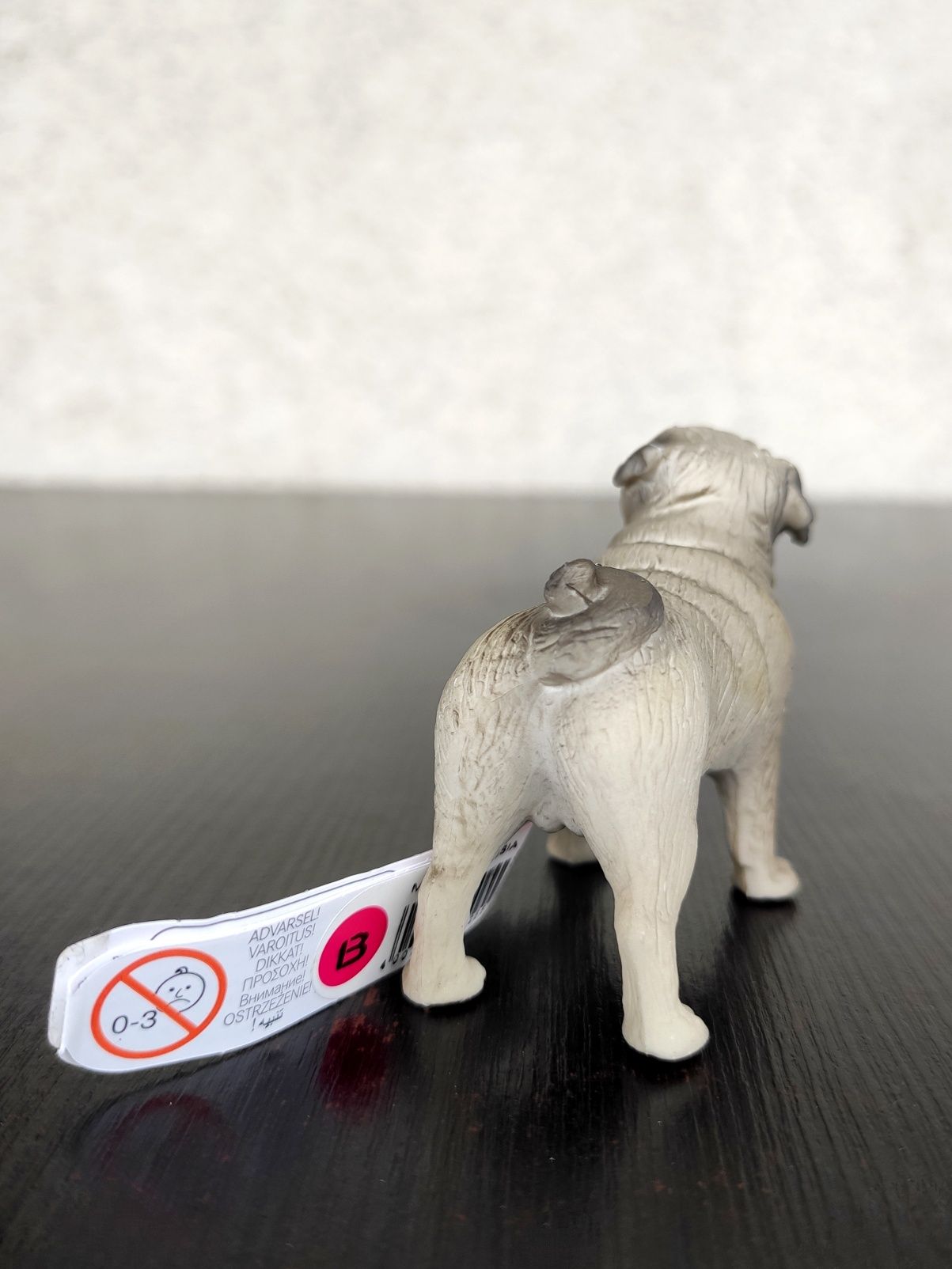 Kolekcjonerska figurka mops Bullyland.