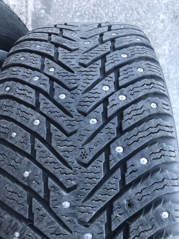 215/55/16 Nokian hakkapeliitta 8 XL