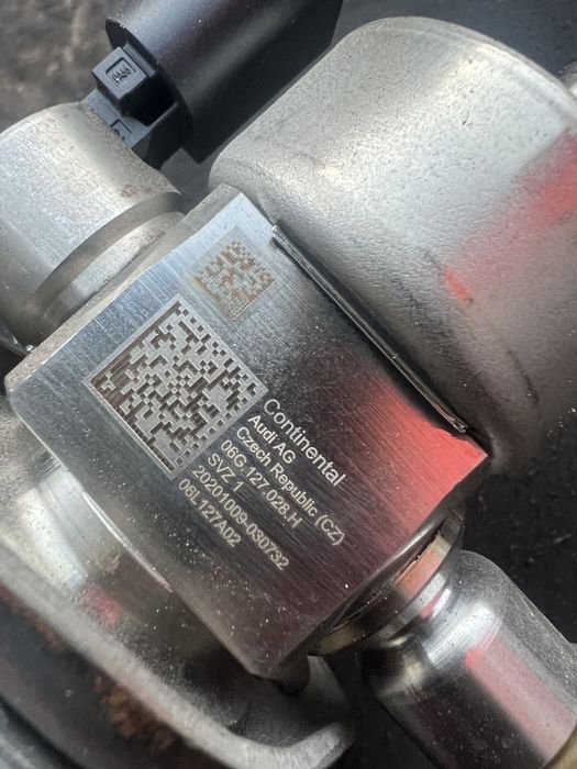 b7 USA 1.8 06K145100BB Вакуумный насос