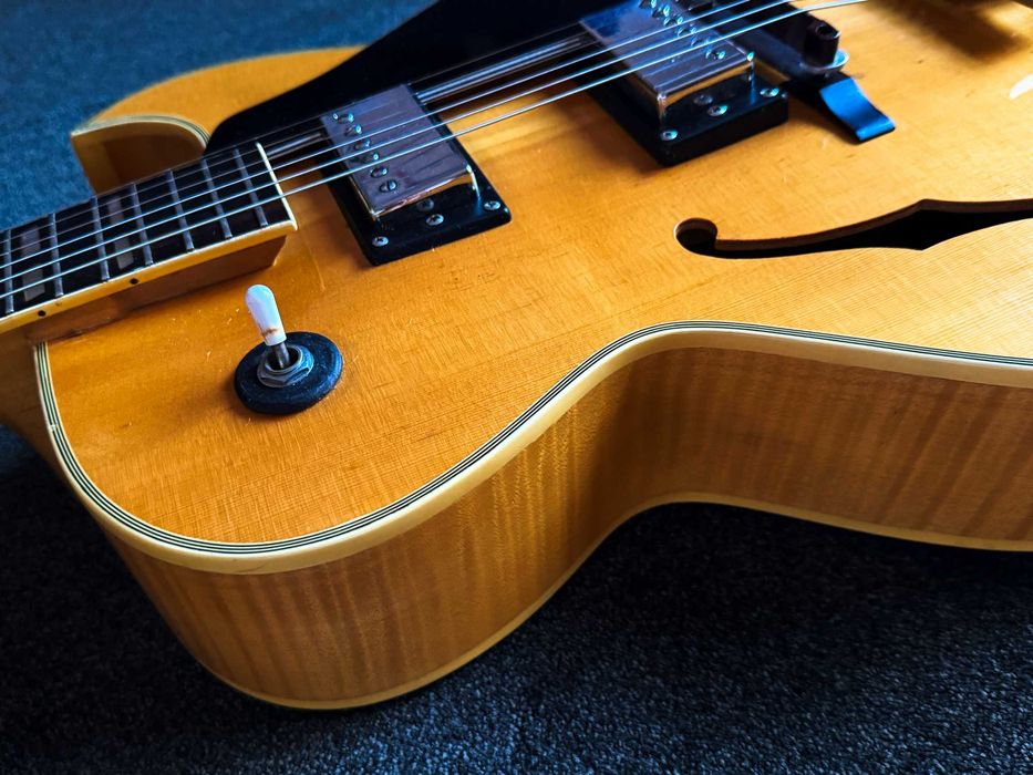 Greco N-60 Natural + CASE