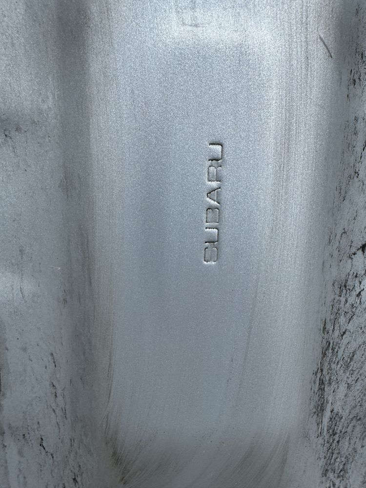 Капот субару форестер Subaru forester алюминий ORIGINAL серебро.