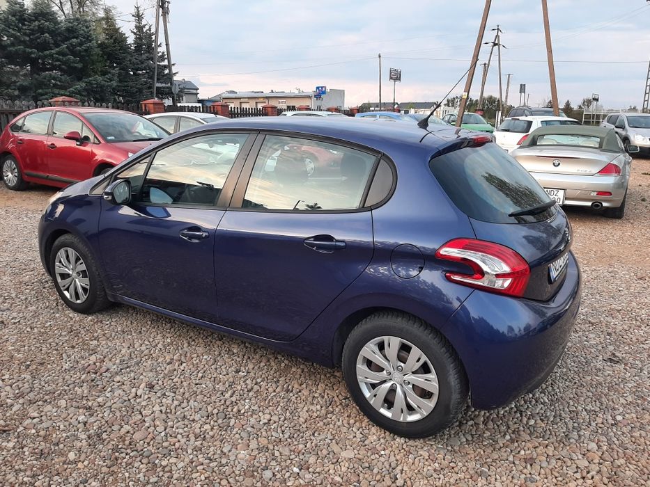 Peugeot 208 1.2 Benzyna 2014 • Sprowadzony • Do rejestracji