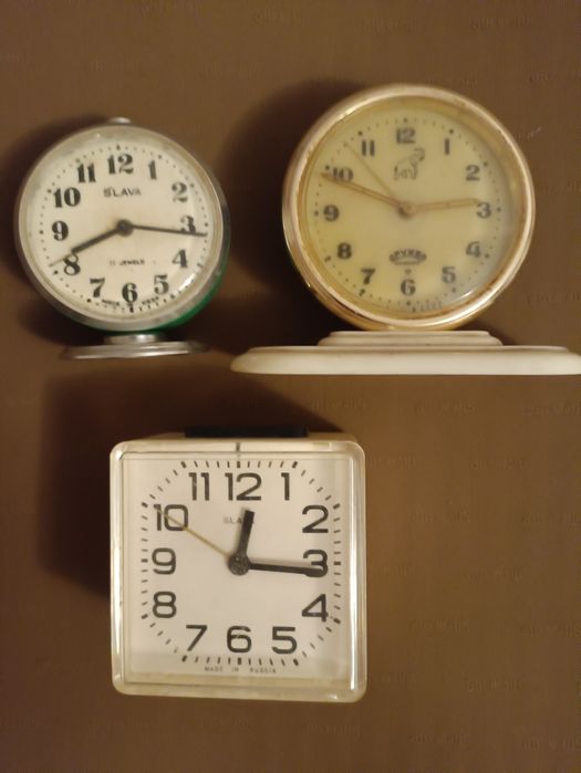 Годинник настільний