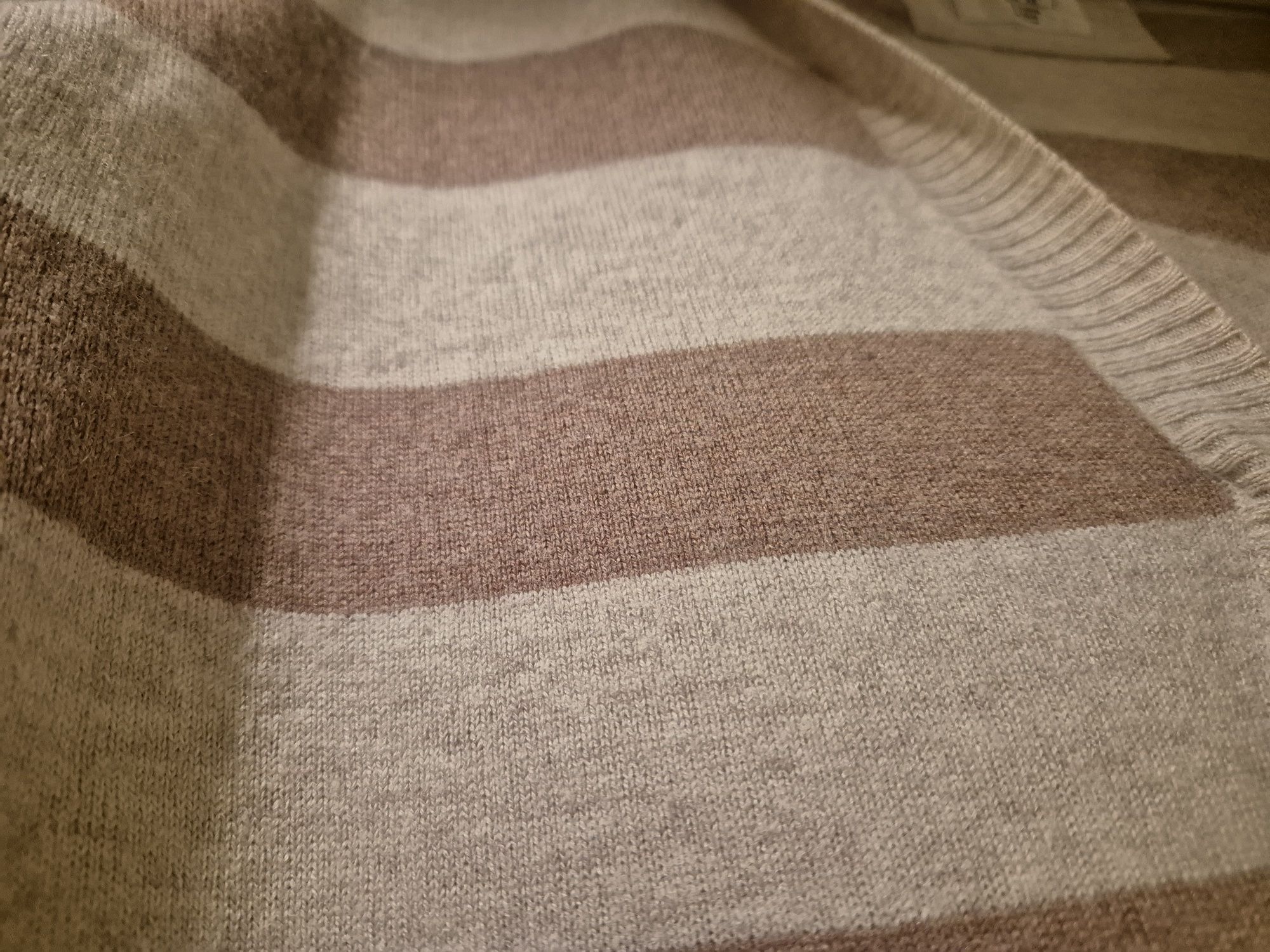 Sweter wełniany XL H&M sweterek z kapturem w pasy beżowy swetr bluzka