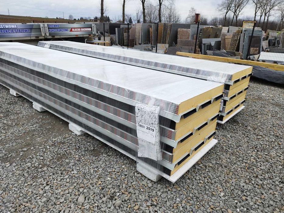 Płyta warstwowa dachowa o grubości 100mm w kolorze 7016 - 1 gatunek