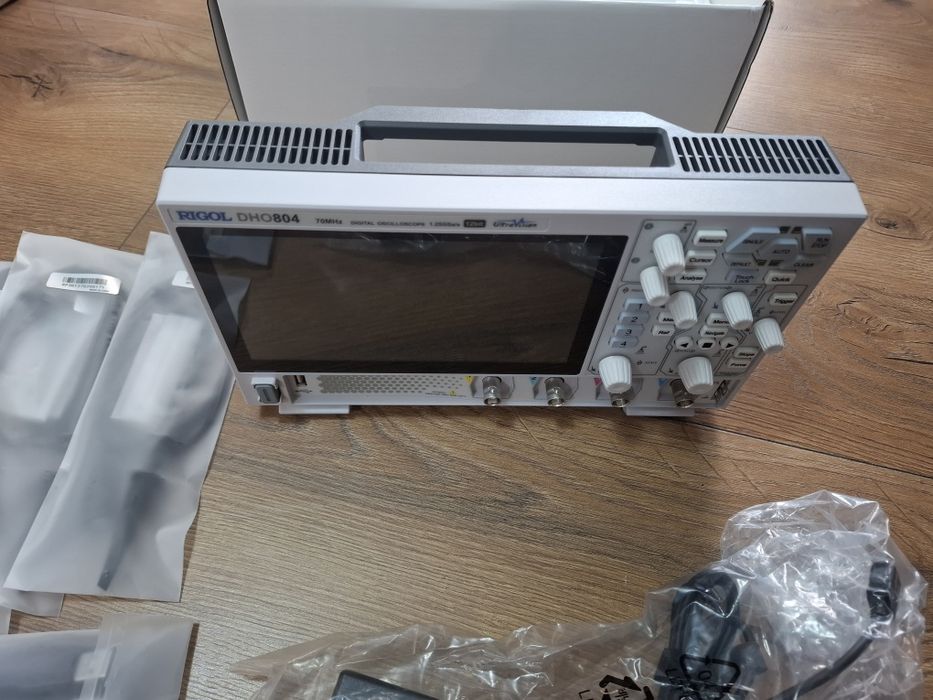 RIGOL DHO804 oscyloskop cyfrowy 70 MHz, 4 kanały analogowe, 1 kanał EX