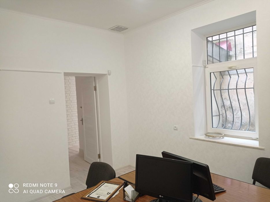 Продам квартиру під офіс на Городоцький ( р-н костелу) з ремонтом