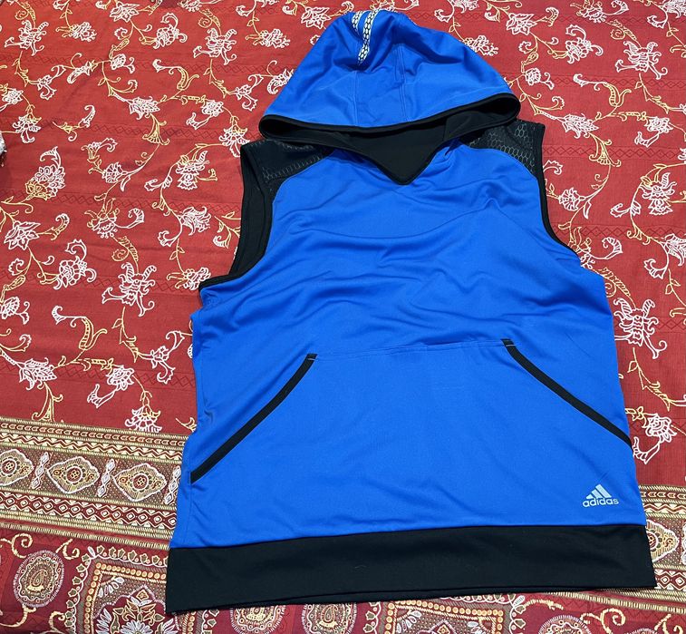 Спортивная безрукавка двухсторонняя Adidas