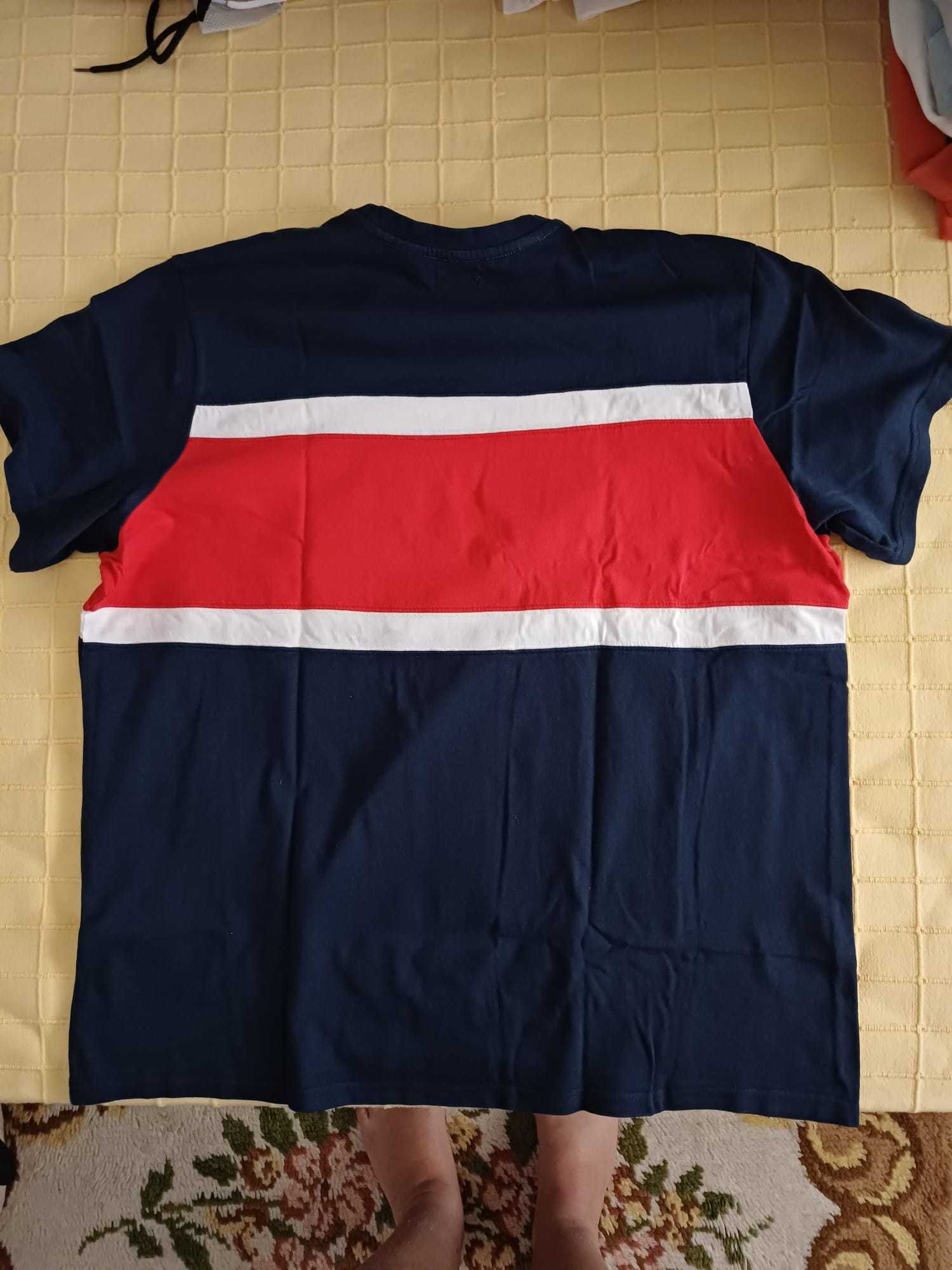 T-shirt Levi's - Tamanho XXL, Azul com Faixa Vermelha e Branca