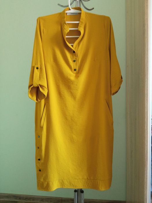 Продам платья б/у