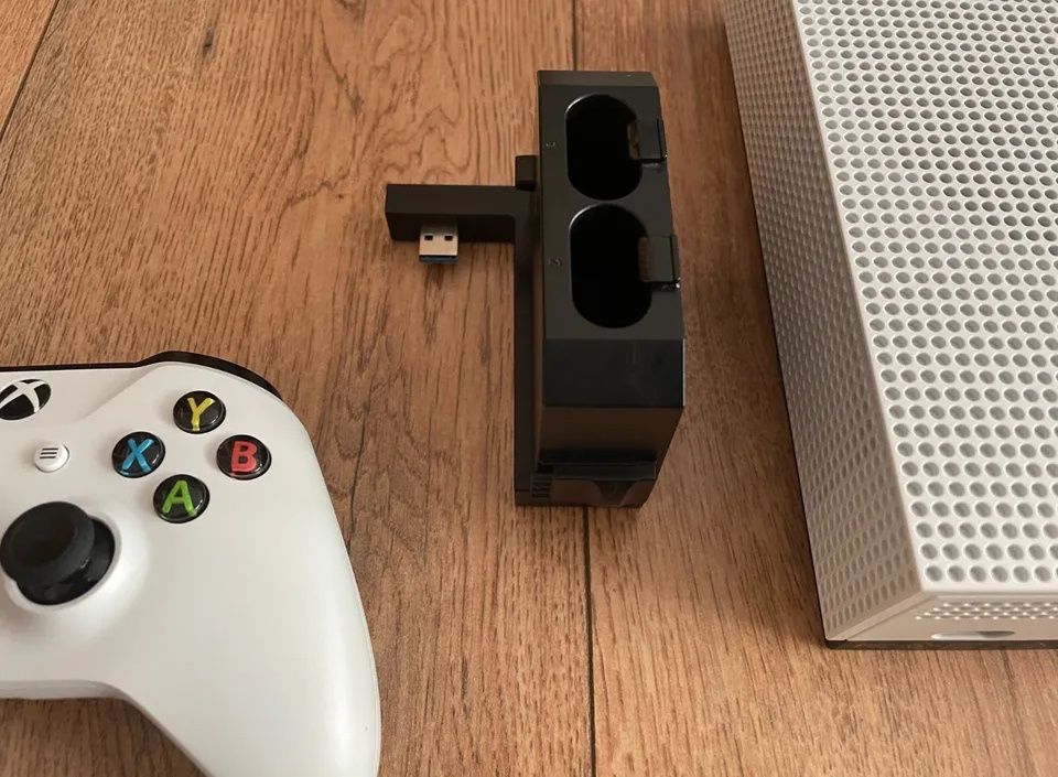 Xbox one s, zestaw z kierownicą plus kilkanaście gier!