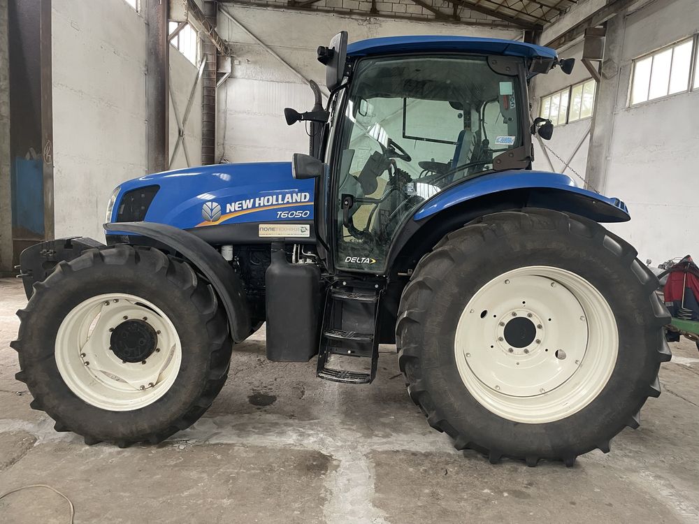 Трактор NEW HOLLAND T6050