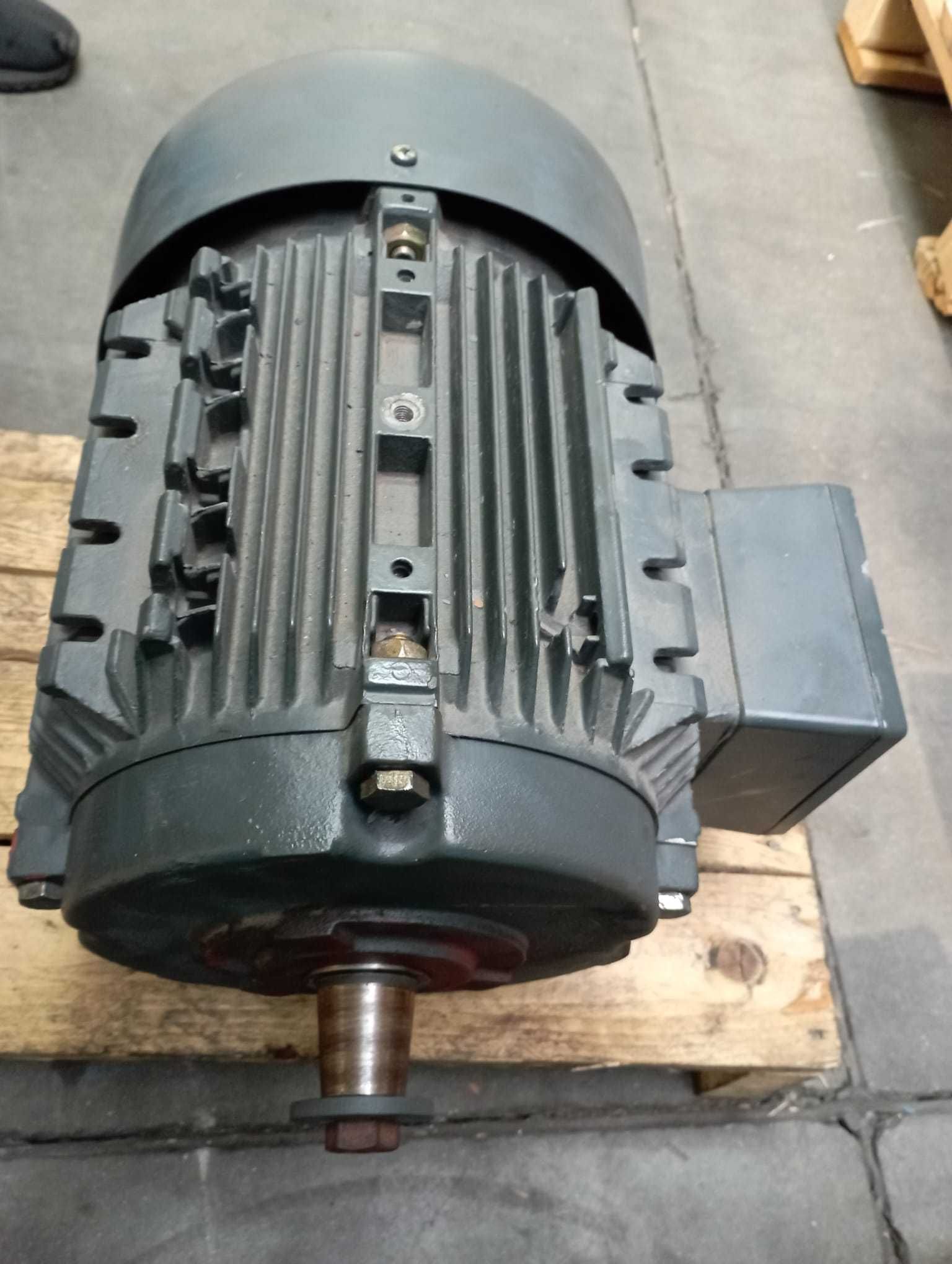 SPRAWNY!!! Silnik elektryczny SIEMENS, 11kW, 1LA5139-2ZA, S006148