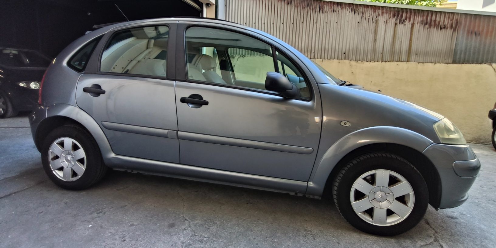 Citroen C3 1.1SX ano 2004 apenas 200 mil kms