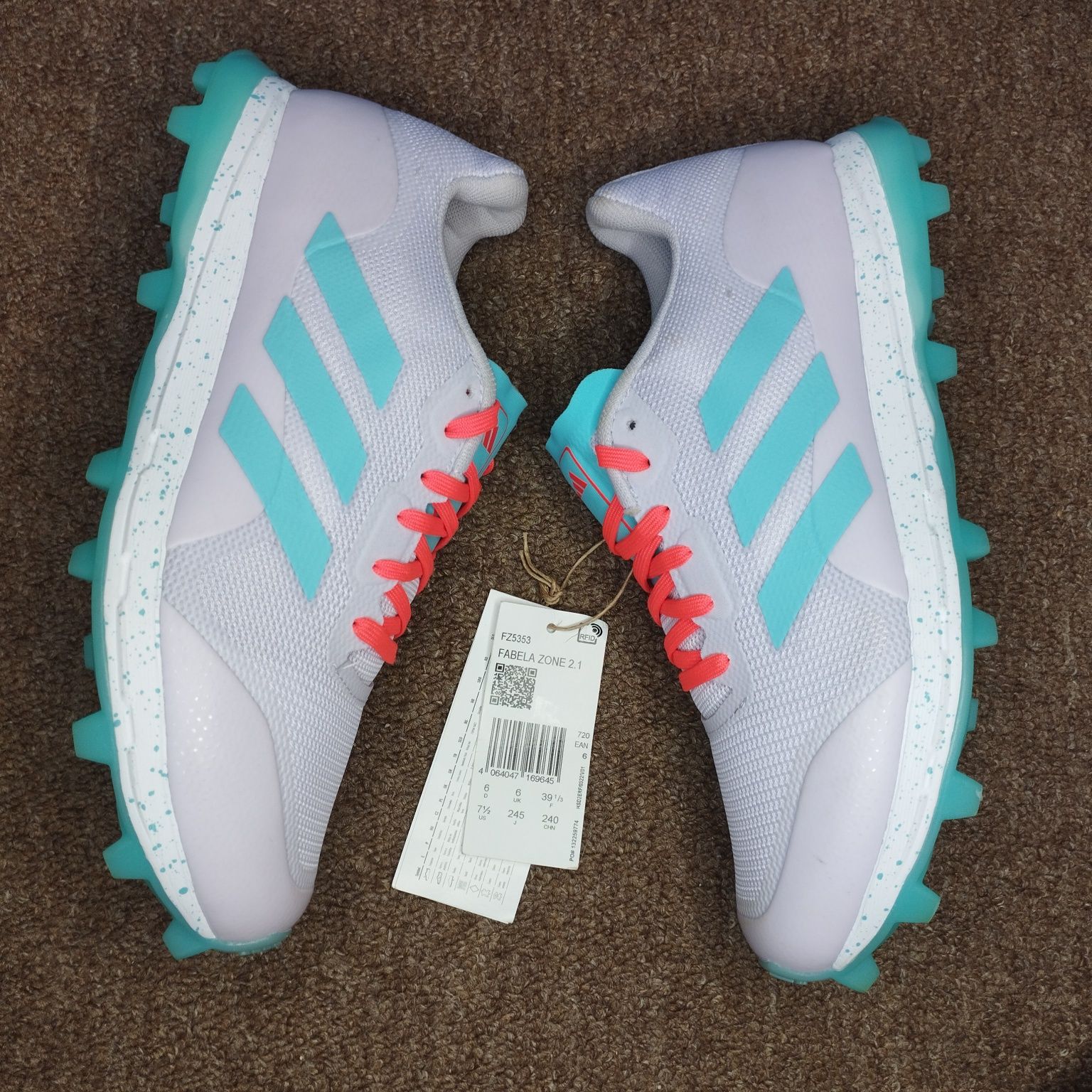 39,40. Сітчасті літні кросівки Adidas Fabela Zone 2.1