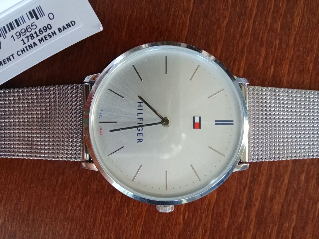 Tommy Hilfiger zegarek Ultra Slim Biały/Stal Ø40 mm
Ultra Slim Biały/S